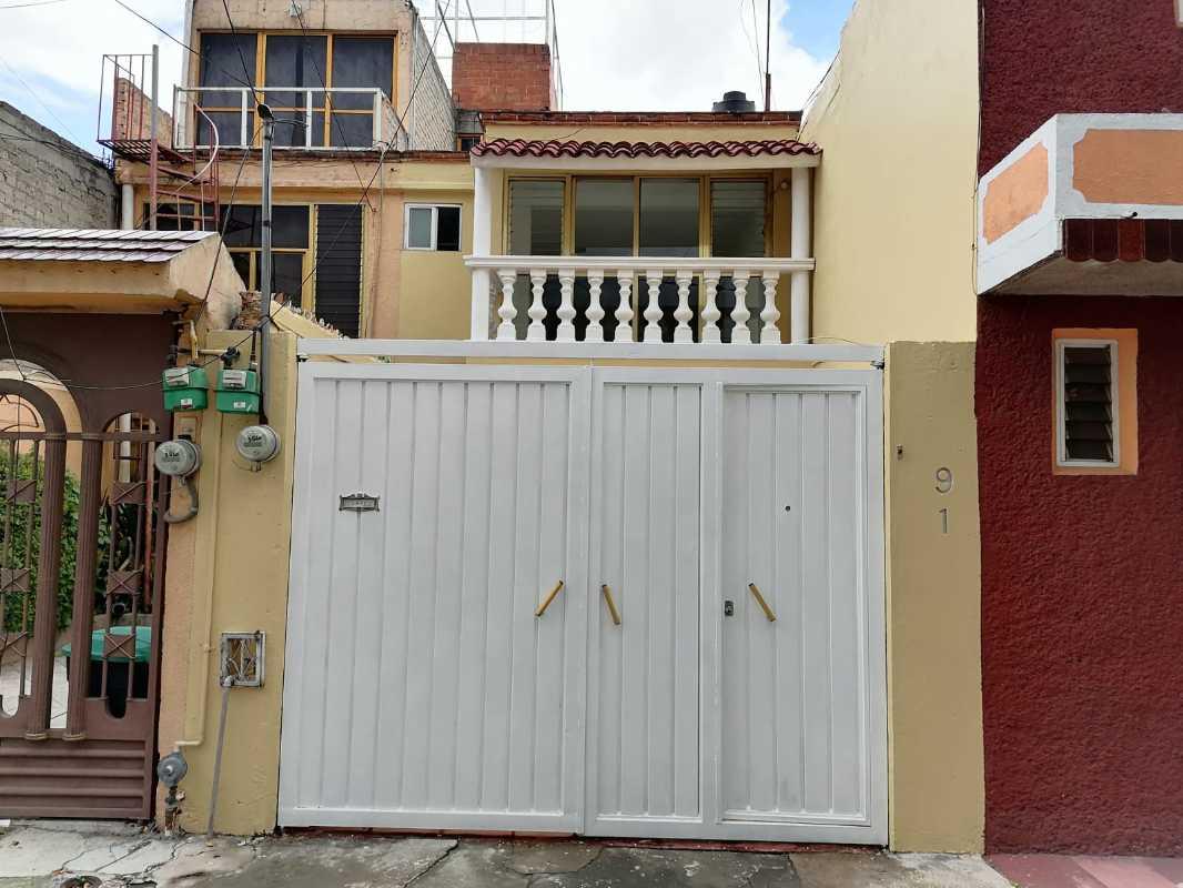 Casa Reyes Ixtacala independiente
