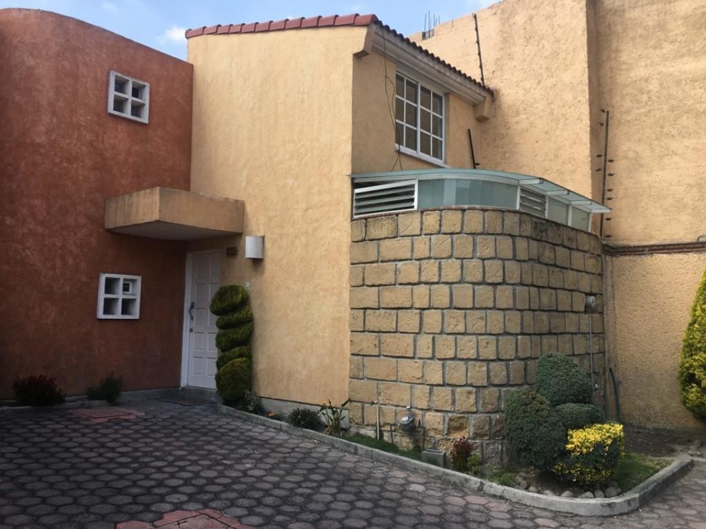 CASA EN RENTA METEPEC FRACC. HABITAT I