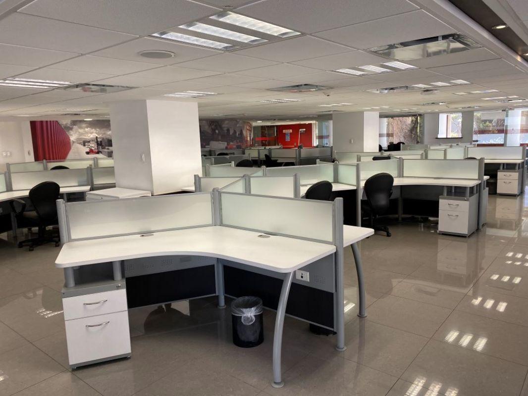 Renta de Oficina Bosque de Ciruelos