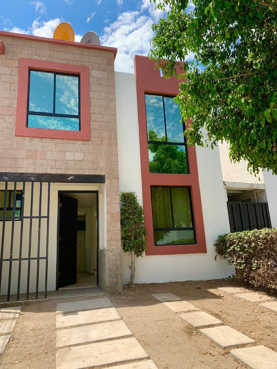 Casa en Venta en Habitat Piedras Blancas, Tijuana - Privada Amatista