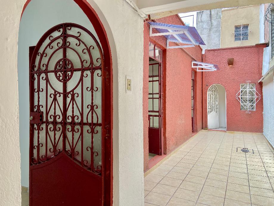 San Pedro de los Pinos - Oportunidad para habitar o construir departamentos-