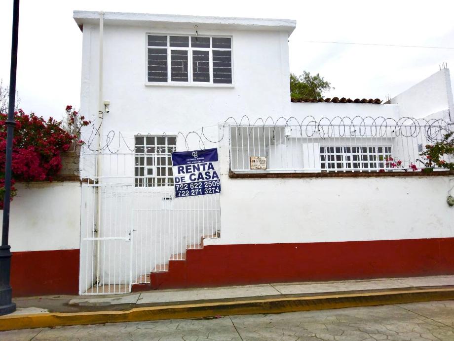 ATLACOMULCO Casa en Renta – 5 Recámaras, Ideal para Vivienda o Uso Comercial
