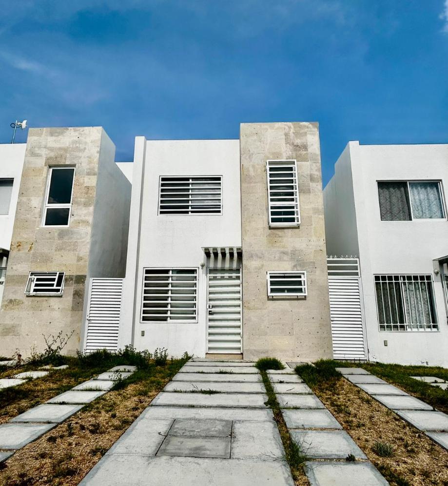 Casa en Villas de Montecasino Equipada Modelo Nápoles: 3 Recámaras (1 PB), 2WC Completos